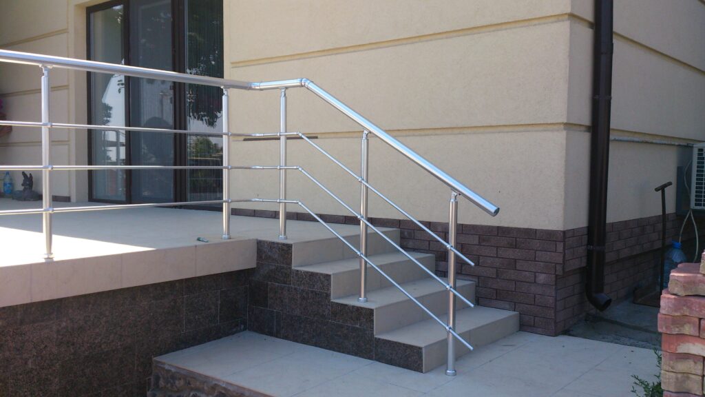 Производство перил, поручней и ограждений из алюминия