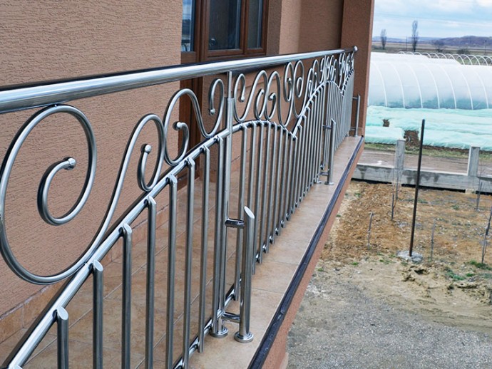 Ритуальные изделия из нержавеющей стали: высокое качество и доступная цена